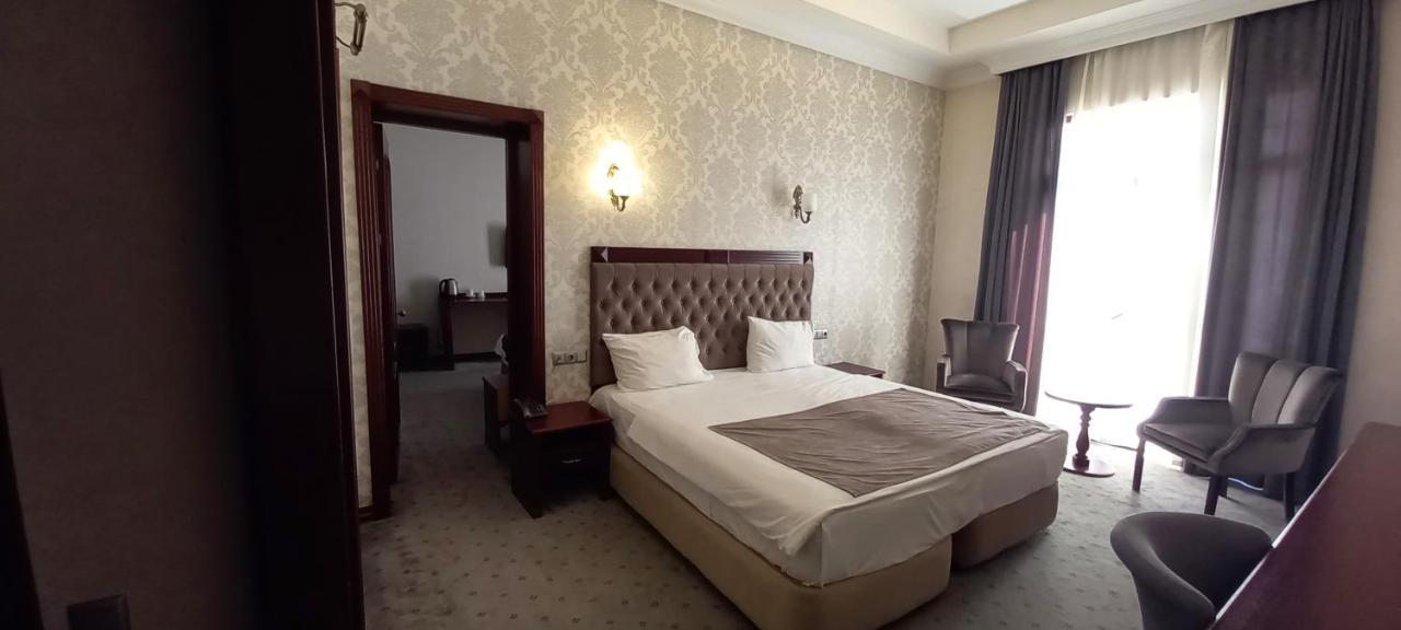 Otel Capitol 3*